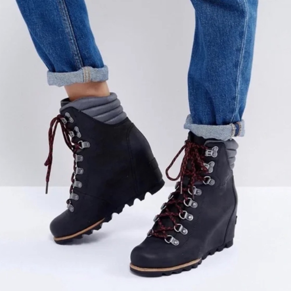 SOREL Leather Women Wedge Winter Snow Waterproof Hiking Boots Lace Up Size 8